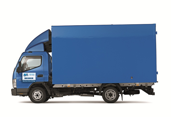 Тент 5 тонн. Ивеко грузовик до3.5 тонн. Грузовик 3 тонны сбоку. Синий грузовик.